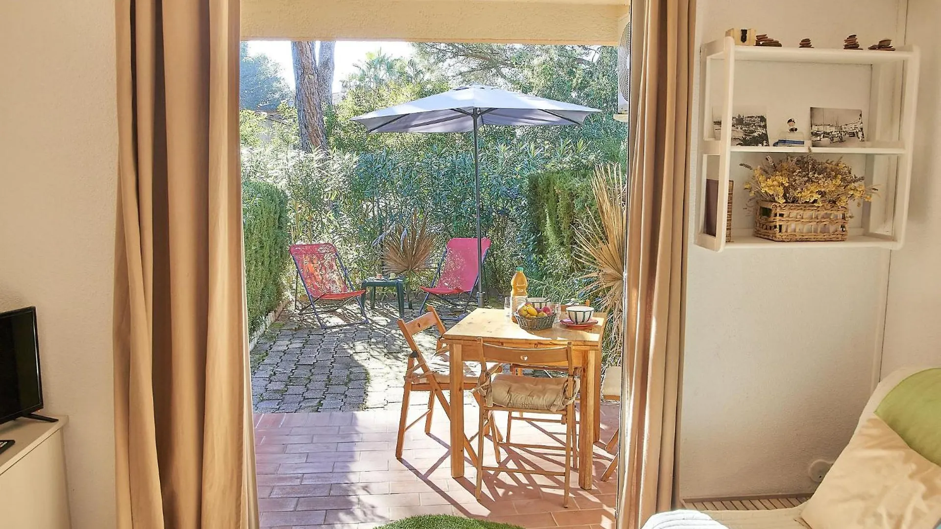 Apartment Pinede Mer Et Soleil By Interhome Saint-Raphaël