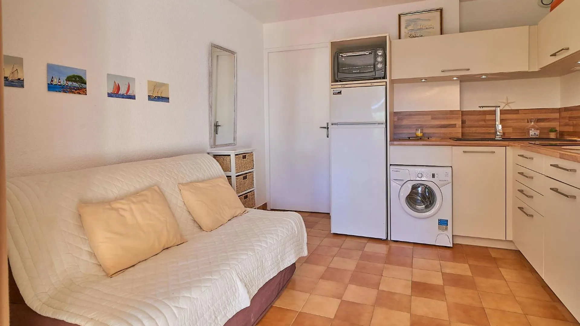 Apartment Pinede Mer Et Soleil By Interhome Saint-Raphaël