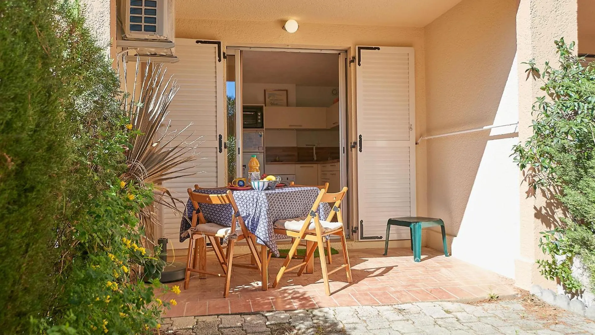 Apartment Pinede Mer Et Soleil By Interhome Saint-Raphaël